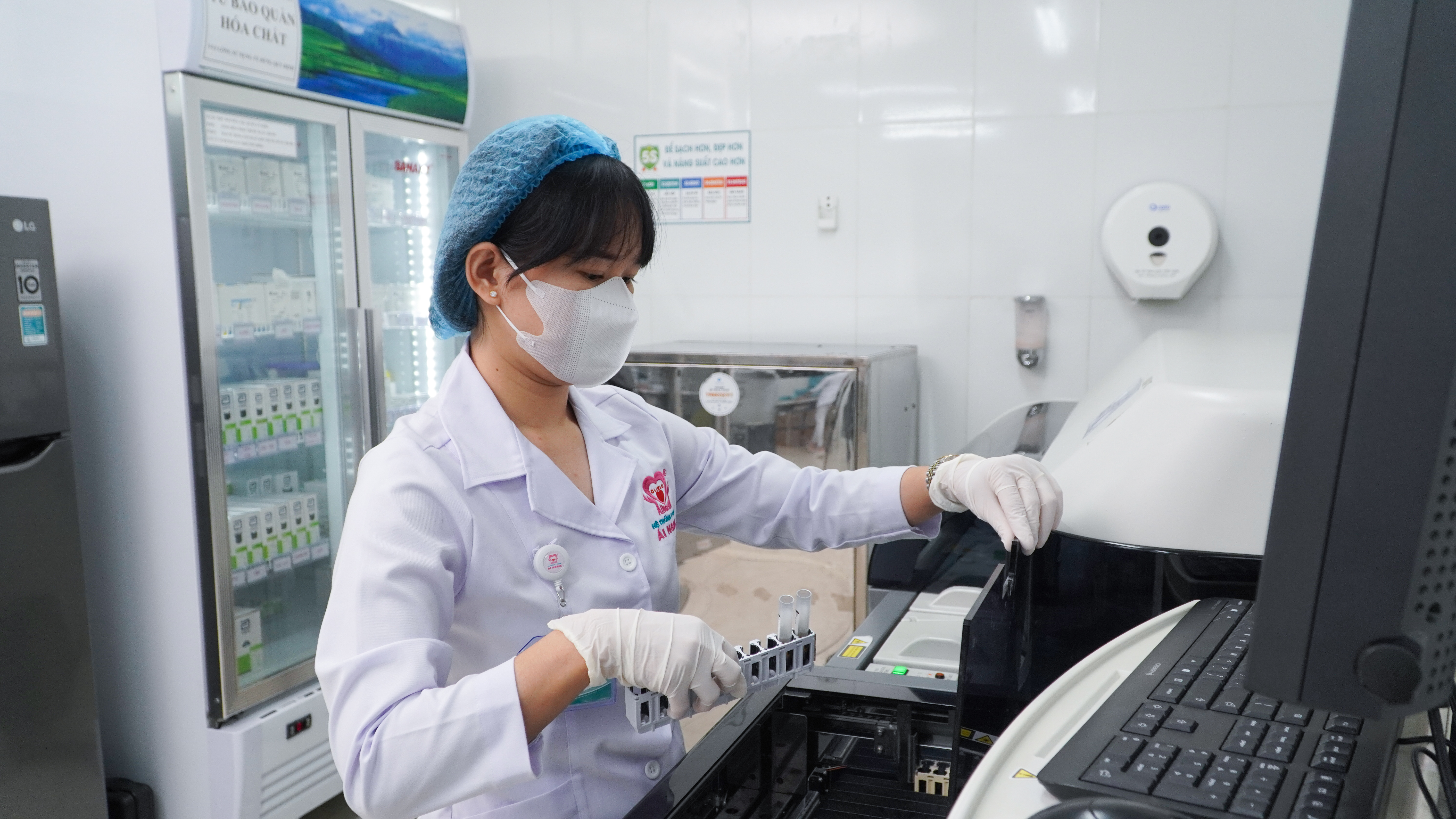 Hệ thống Xét nghiệm