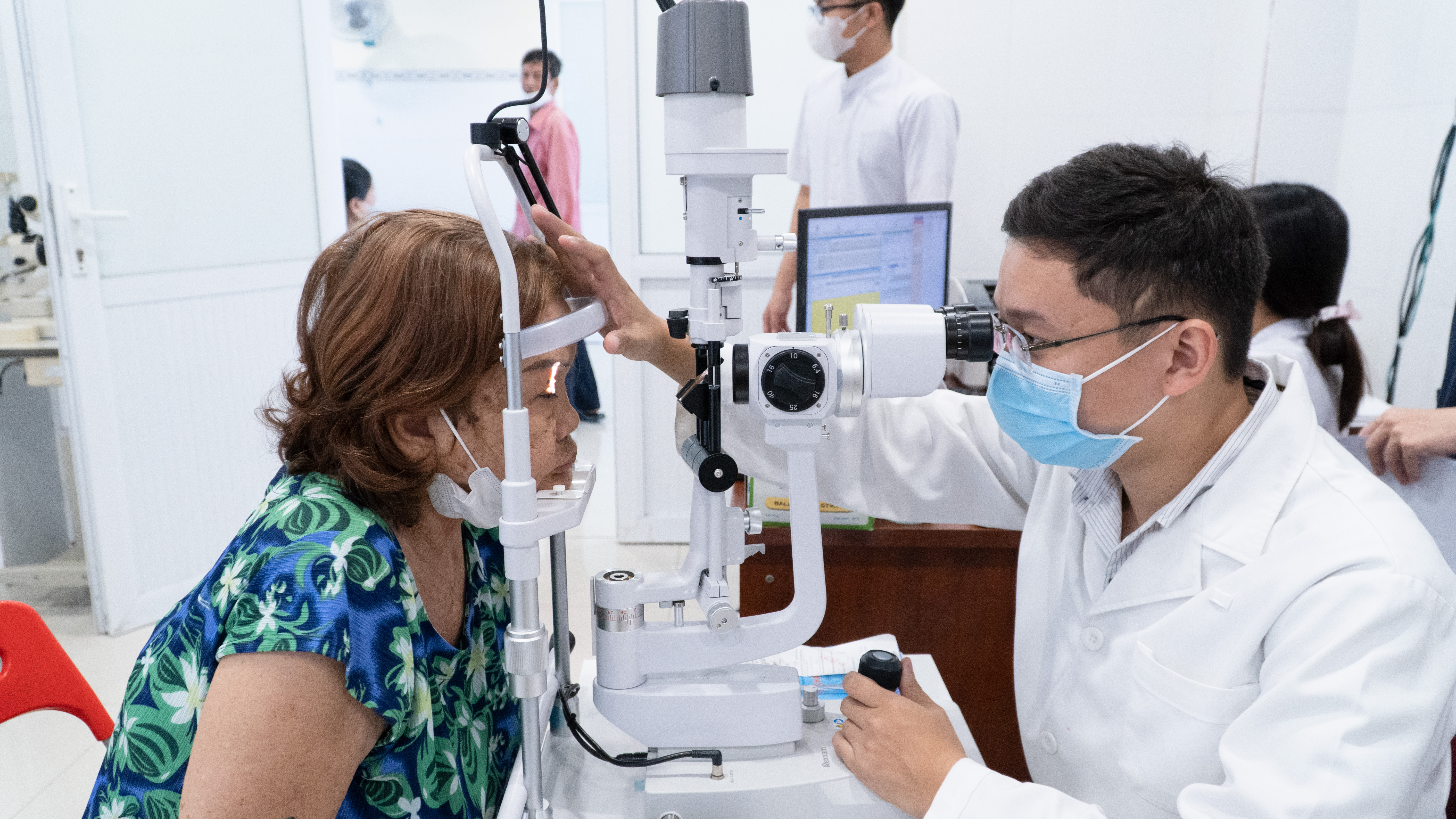 Khám và điều trị các bệnh lý Mắt