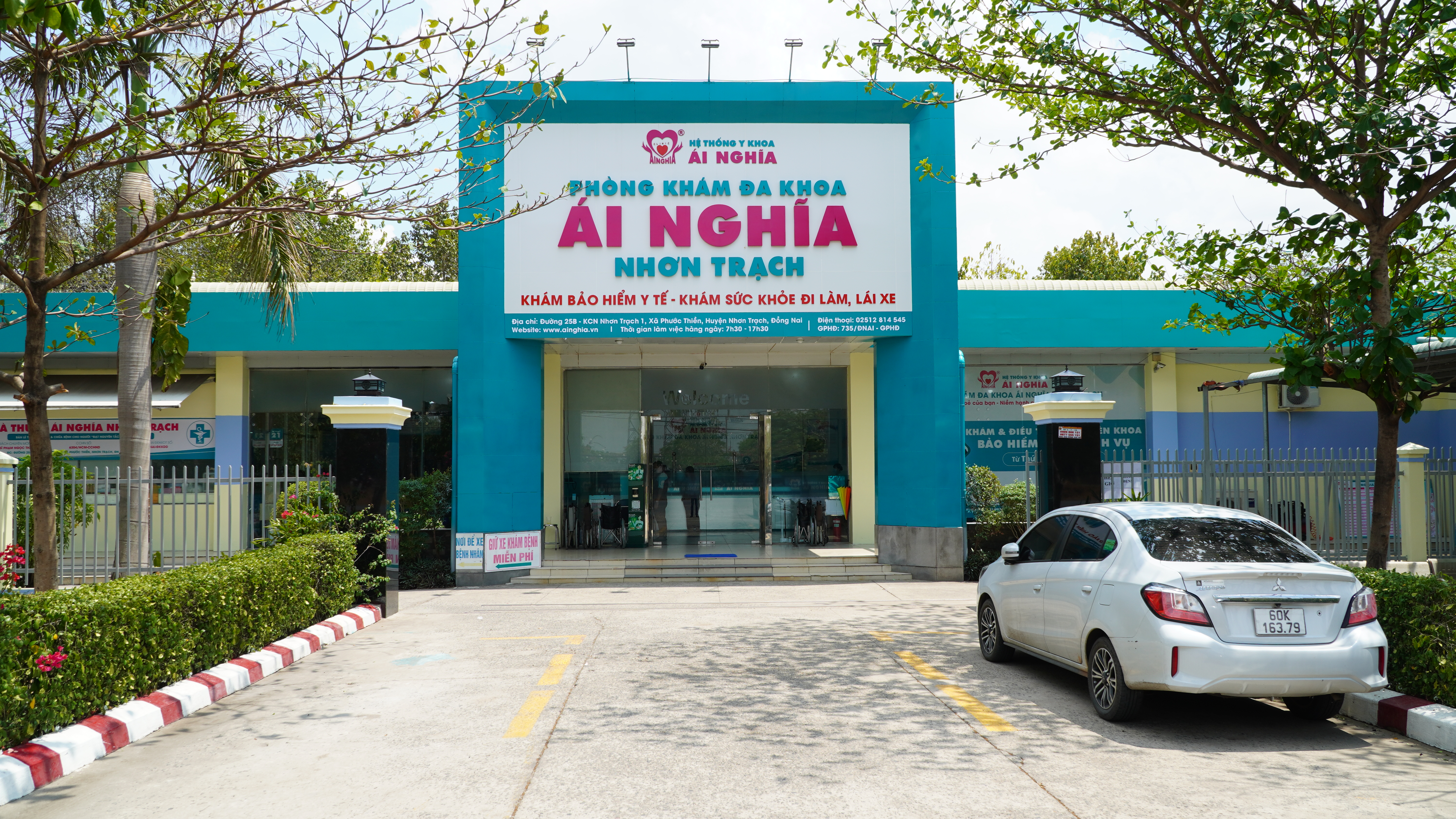 Phòng khám khang trang - sạch sẽ